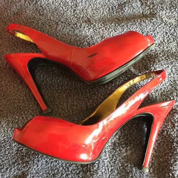 Guess Dark Red Patent Peep Toe Pumps Size 6.5 - Picture 4 of 8